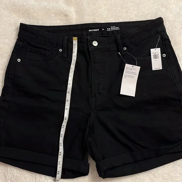 Old Navy - Size 14 black jean shorts - high rise - Picture 2 of 8